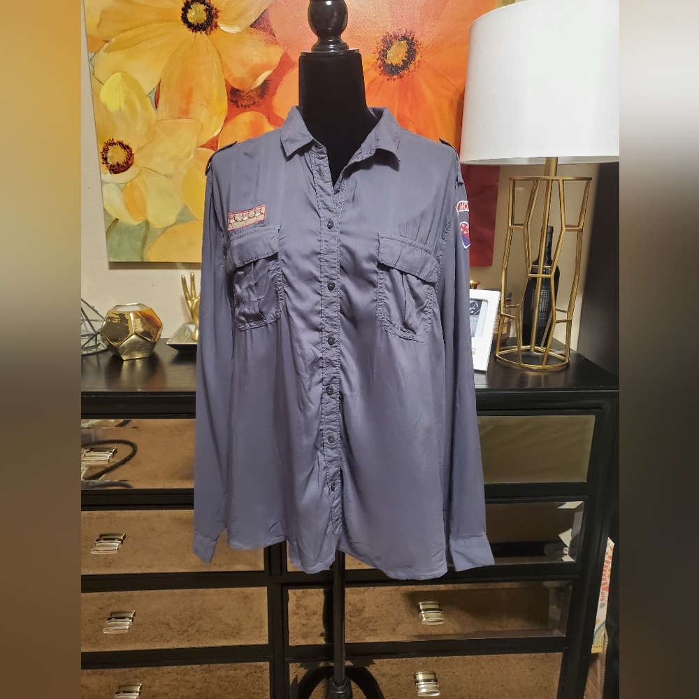 NWT American Eagle Outfitters Button Up Top with Patches Size XXL